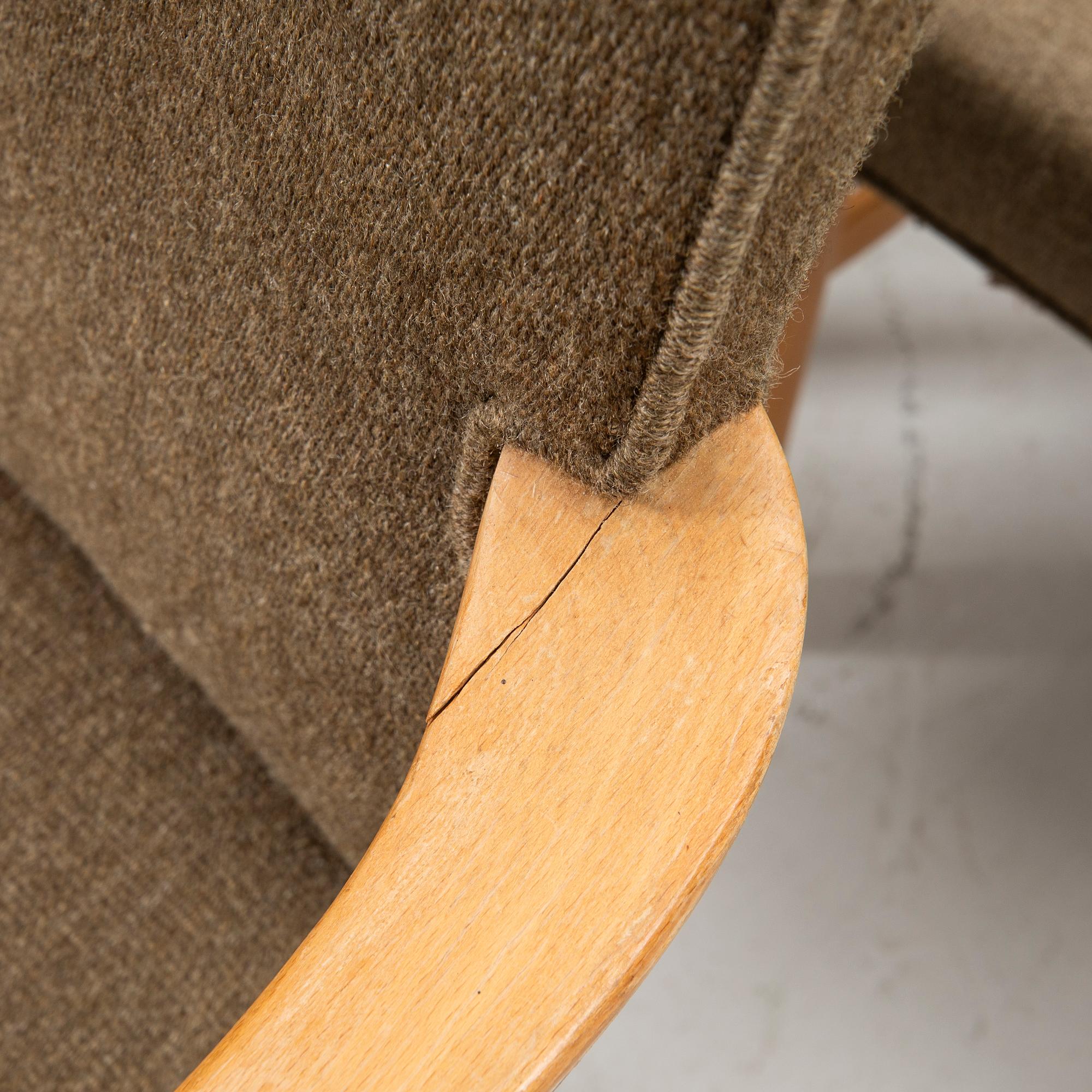 Ole Wanscher, Armchairs, 5, model “1752”, Fritz Hansen, 1940s.
