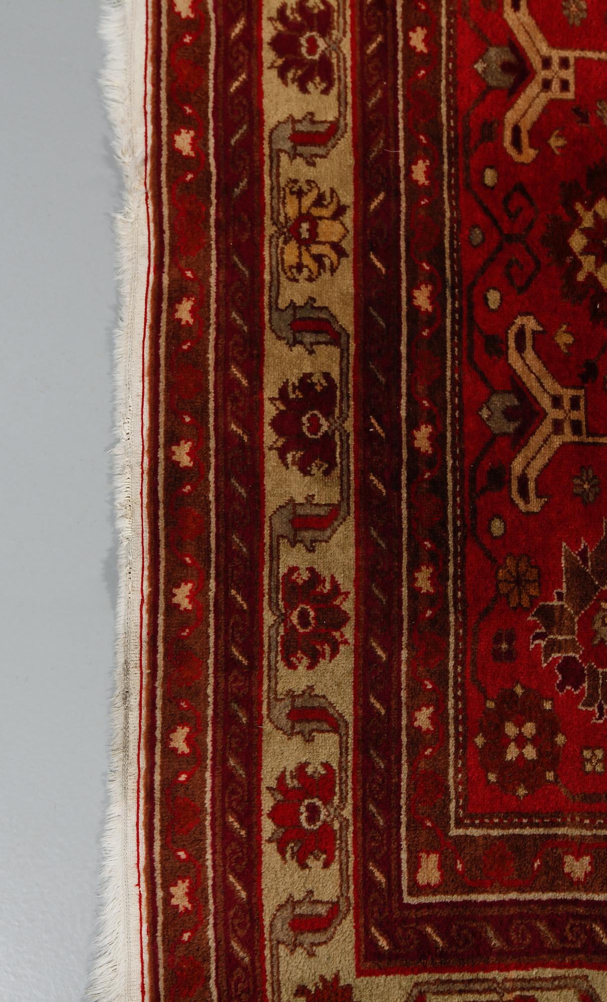MATTA, orientalisk, 1900-talets senare del, 230 c 160 cm.