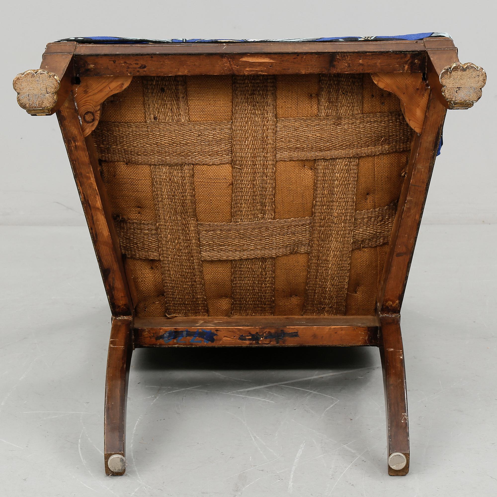 KARMSTOL, empire, märkt HGK från Kungliga Husgerådskammaren, 1800-talets första hälft.