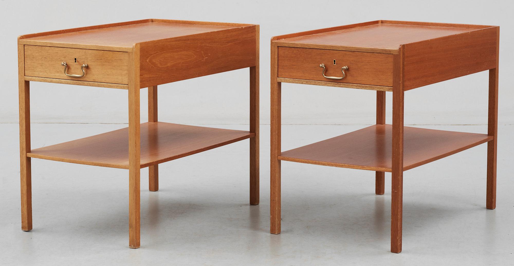 NATTDUKSBORD, ett par, modell 914, Josef Frank, Svenskt Tenn.