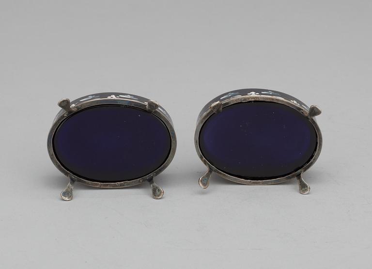 SALTKAR, ett par, silver och glas. G.G.Rehnberg, Norrköping 1797-1823.