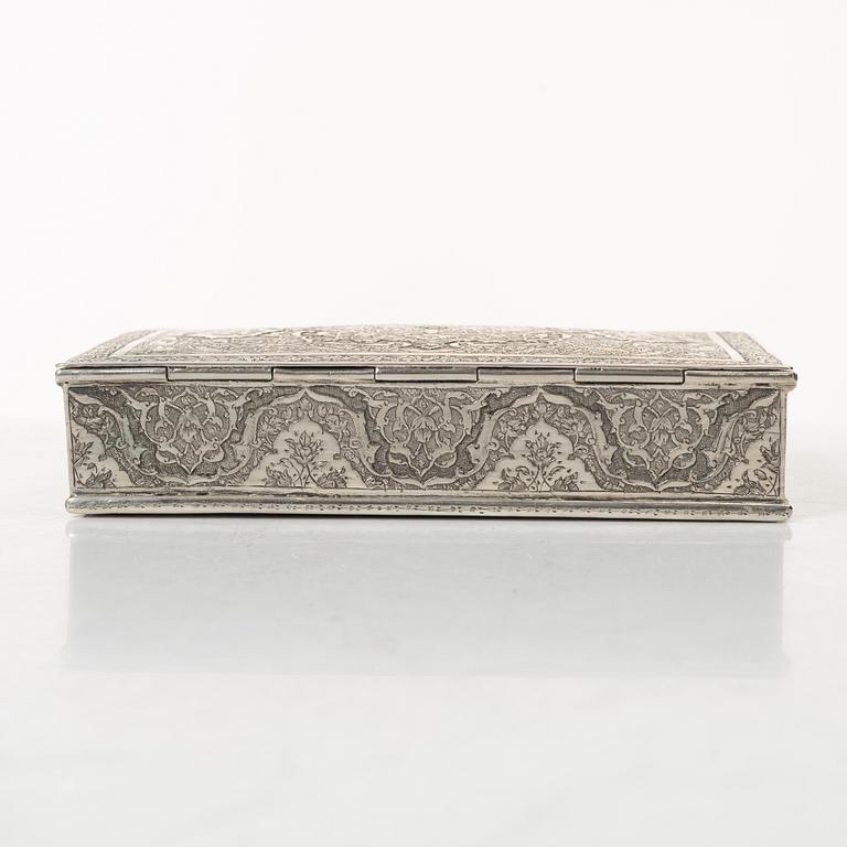 A Persian silver cigarett box, first half of the 20th century. Total weight 266 grams.