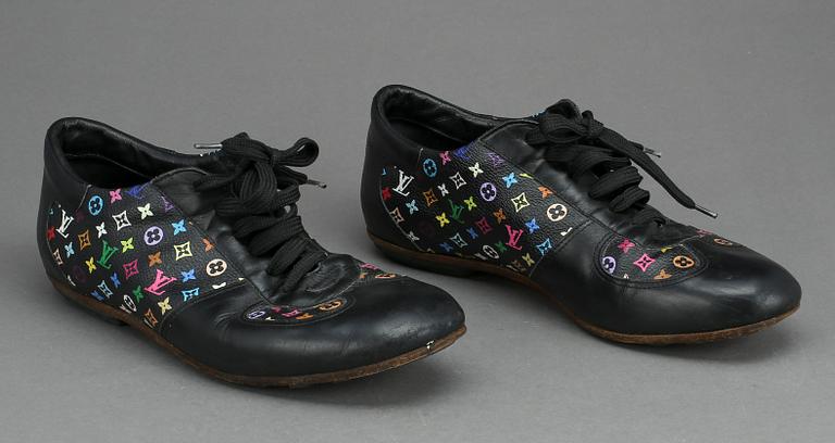 SKOR, Louis Vuitton.