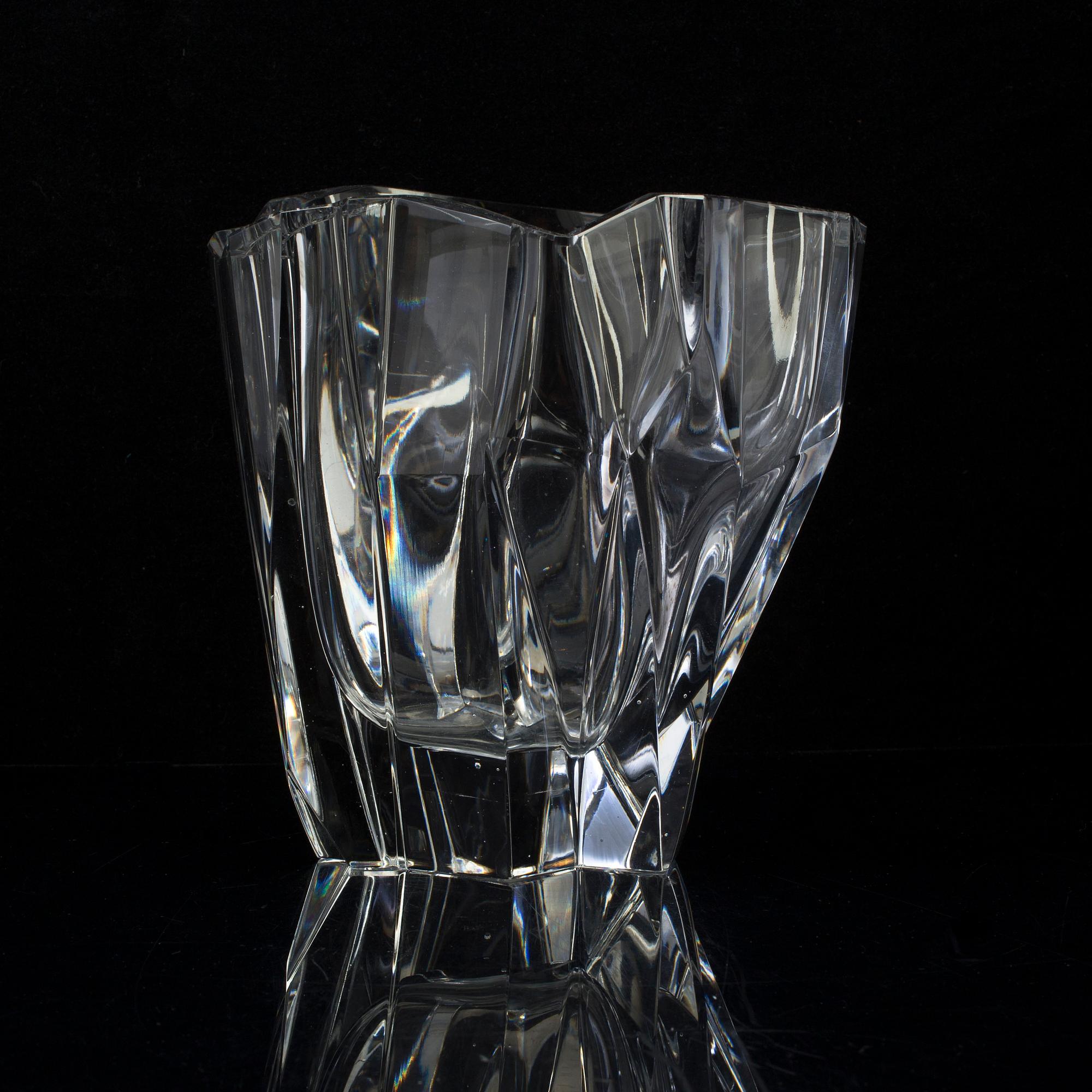 A glass bowl by Tapio Wirkkala for Iitala, 1958.