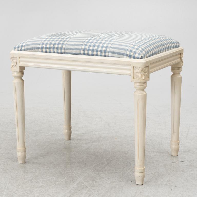 Stolar, 8 st samt en taburett, gustaviansk stil, "Svenska modellen", delvis Åmells, 1900-talets slut.