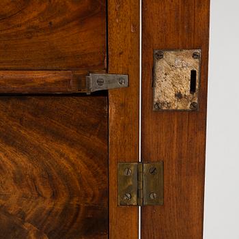 A walnut veneered tallboy dresser, end of the 19th Century.