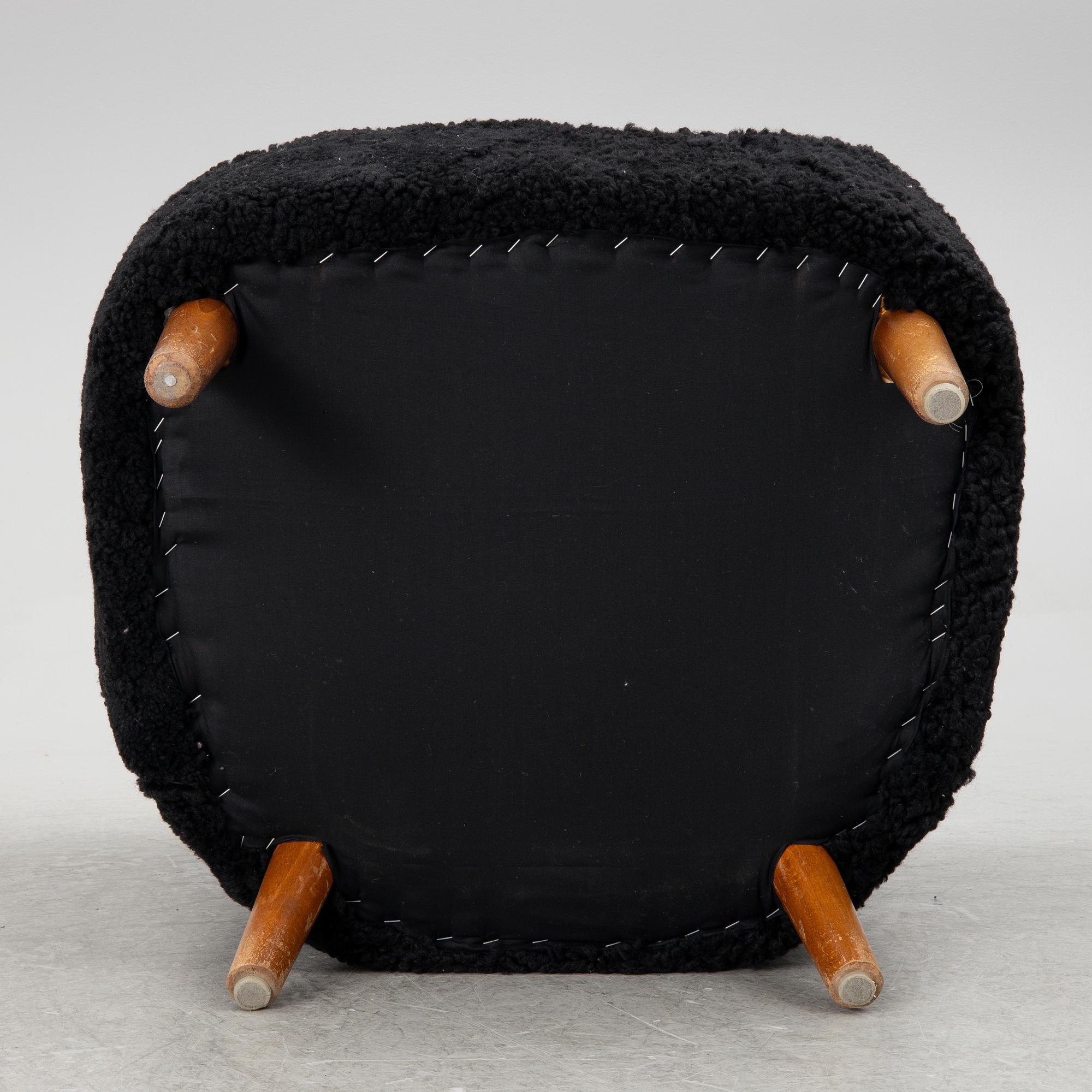 Armchair, Swedish Modern, circa mid-20th century.