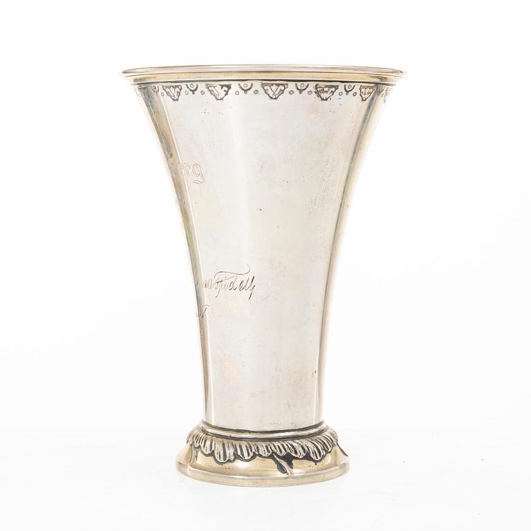C.G. Hallberg, A Swedish silver beaker, Stockholm 1929.