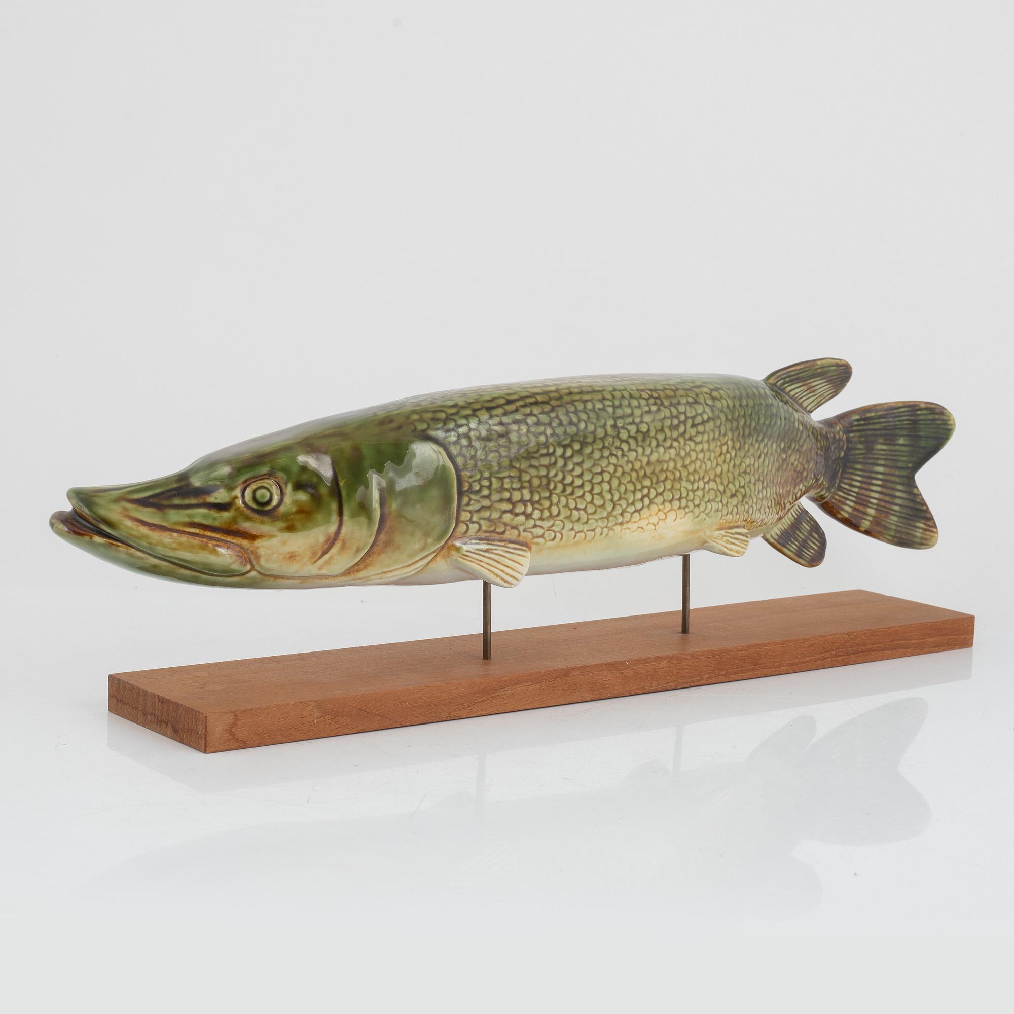 Sven Wejsfelt, figurine/sculpture, stoneware, signed in the clay S W. Gustavsberg, late 20th century.