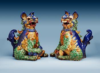 A pair of Buddhist lions, Qing dynasty.