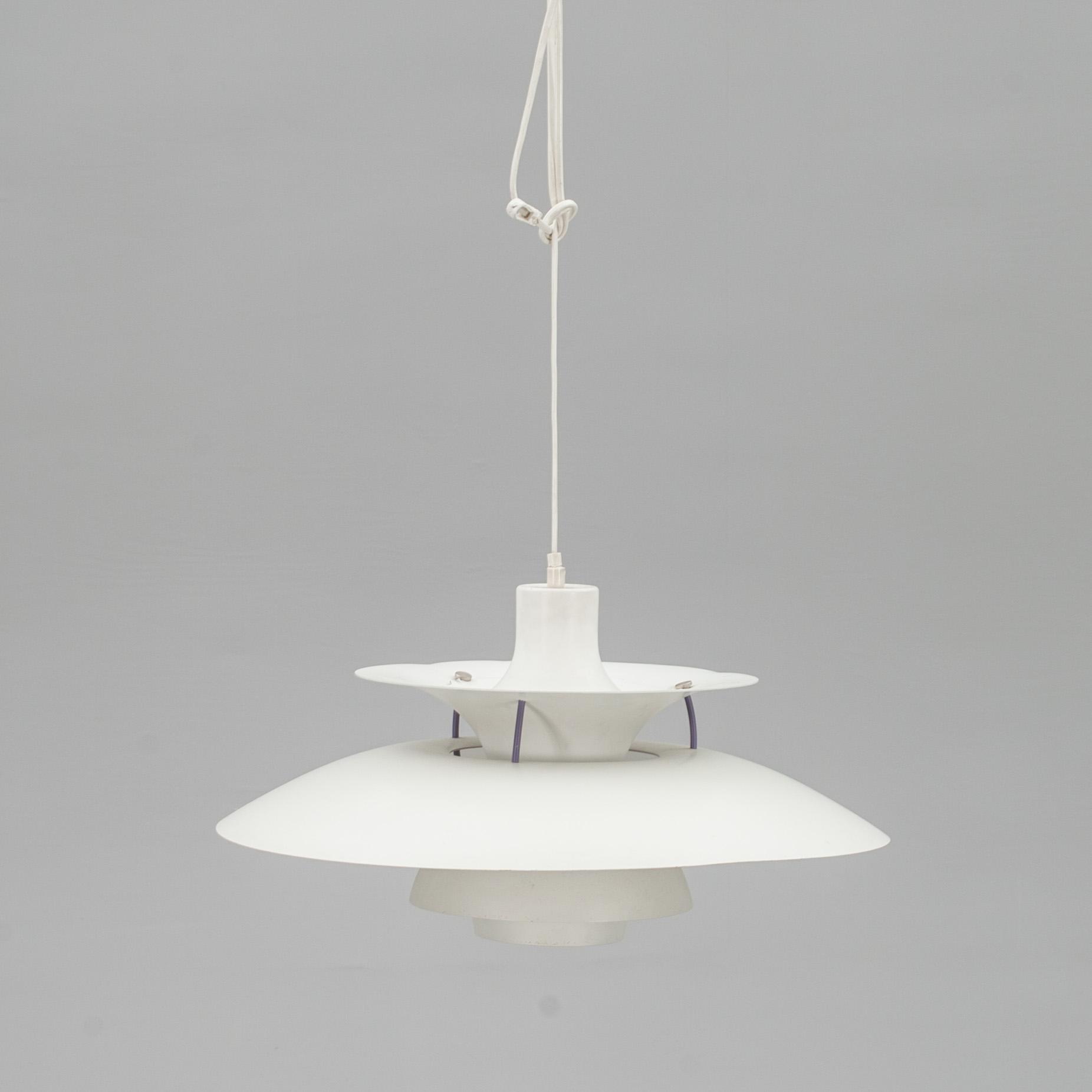 TAKLAMPA, "Ph-5", Poul Henningsen för Louis Poulsen.