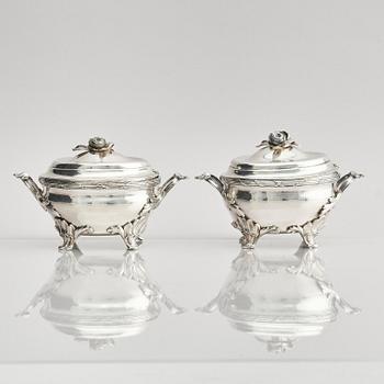 A pair of Swedish 18th century silver sugar bowls, marks of Henrik Wittkopf the younger and Pehr Zethelius, Stockholm.