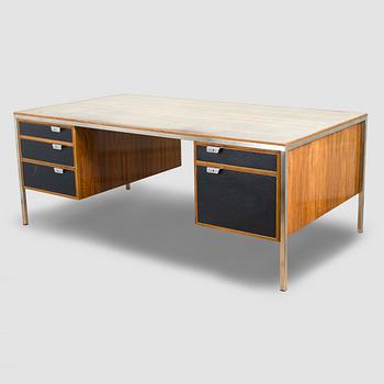 Kirjoituspöytä, HH. Martyn & Co Ltd, päivätty kesäkuu 1966.
