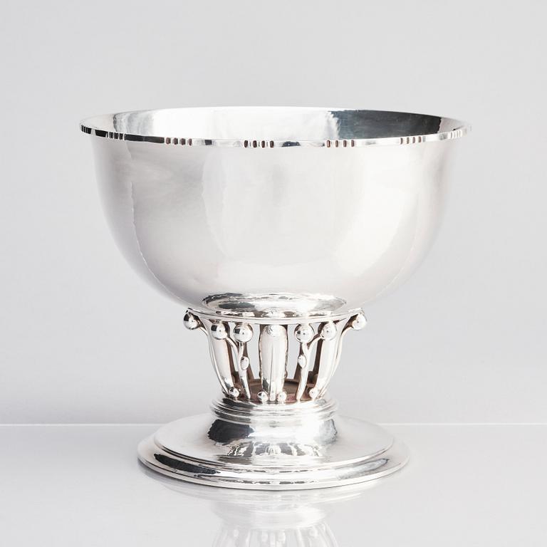 Georg Jensen, skålar på fot, ett par, Köpenhamn 1953, sterling, design nr 19A.