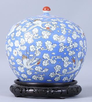 LOCKBOJAN, porslin, Kina, 1800-tal.