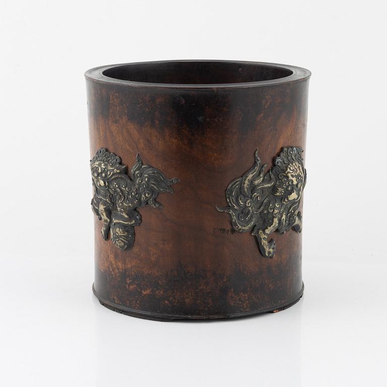A wooden scroll/brush pot, late Qing dynasty.