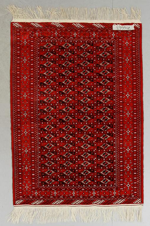MATTA, orientalisk, ca 191 x 137 cm.