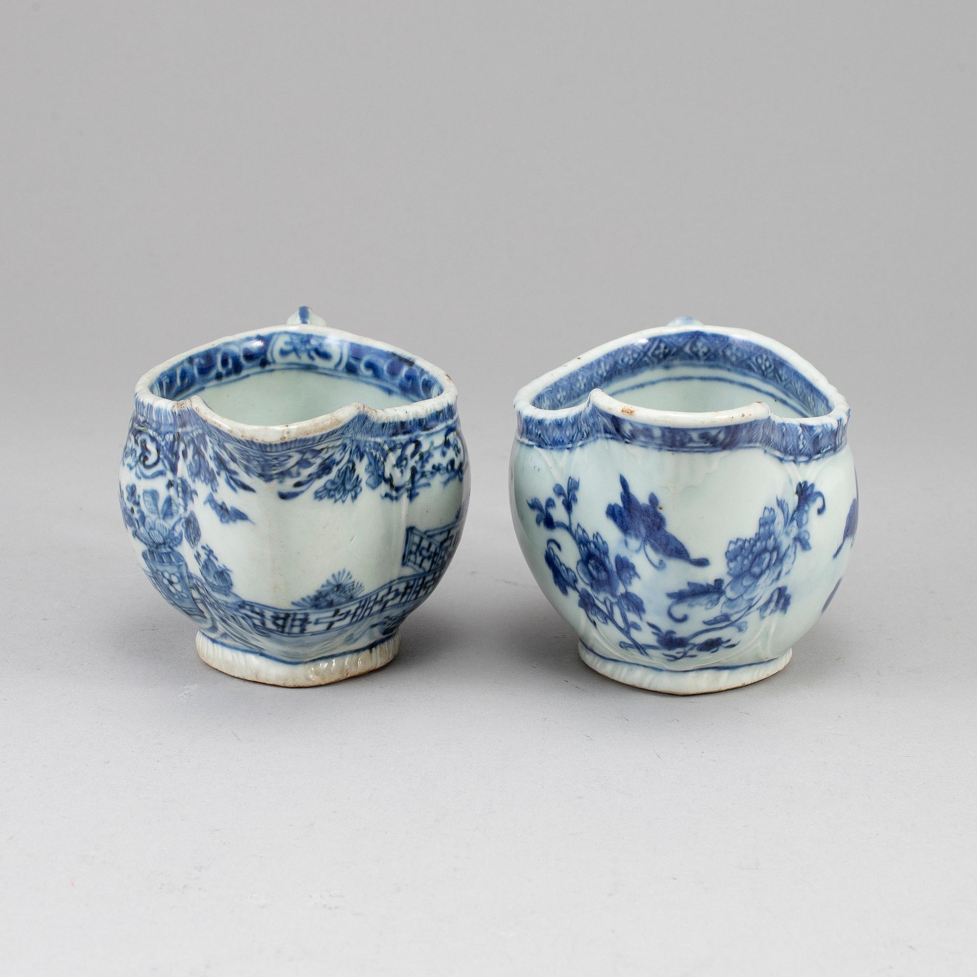 Two blue and white saucers, Qing dynasty, Qianlong (1736-95).