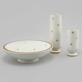 PARTI STENGODS, 3 delar, Wilhelm Kåge, "Carrara", Gustavsberg, 1900-talets andra hälft.