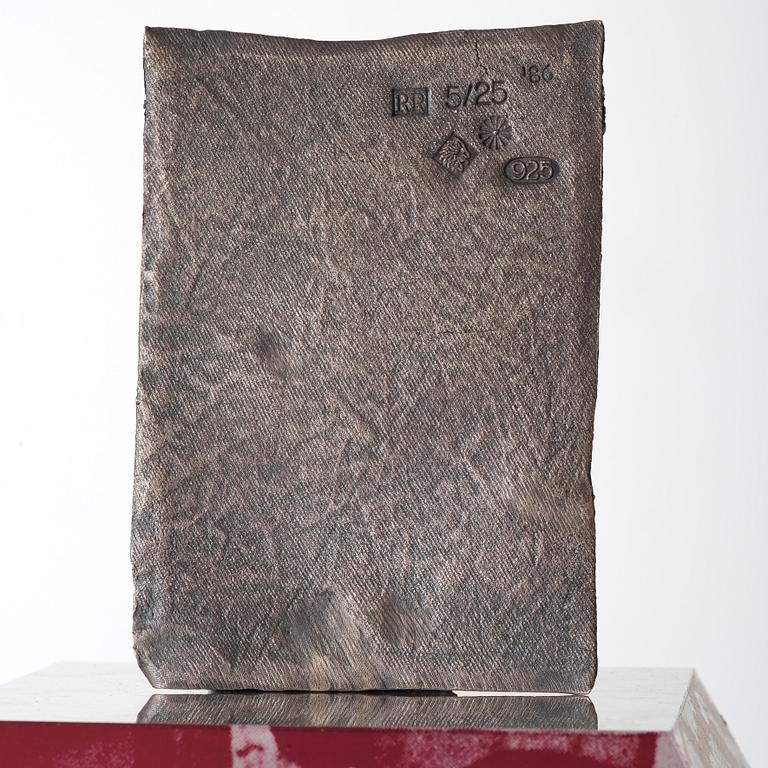 Robert Rauschenberg, "Araucan Mastaba, Roci Chile".