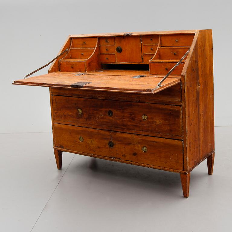 SNEDKLAFFSEKRETÄR, gustaviansk, omkring år 1800.