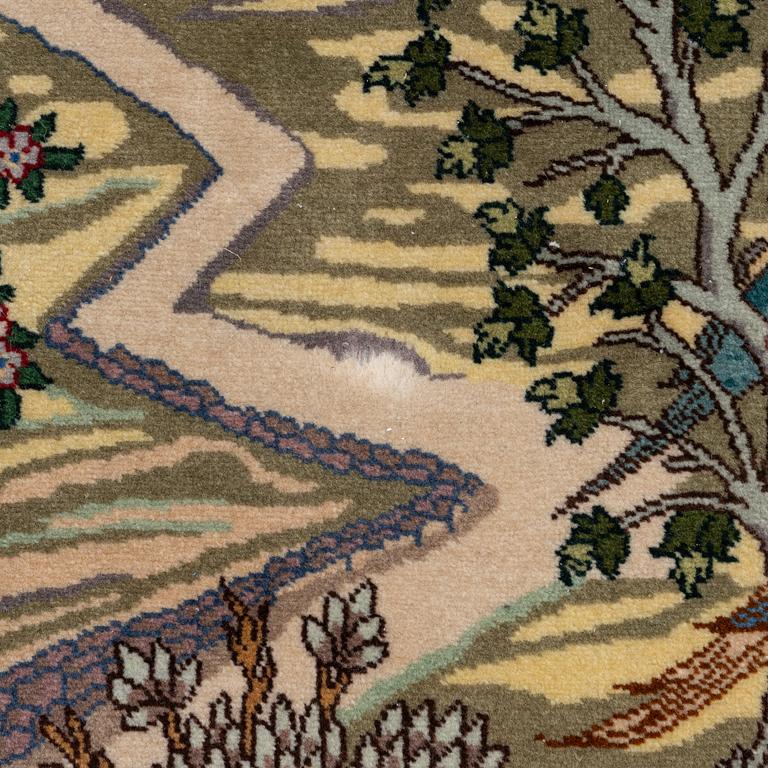 Rug, figural Tabriz, approx. 304 x 198 cm.