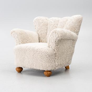 A Swedish Modern armchair, 1940s.