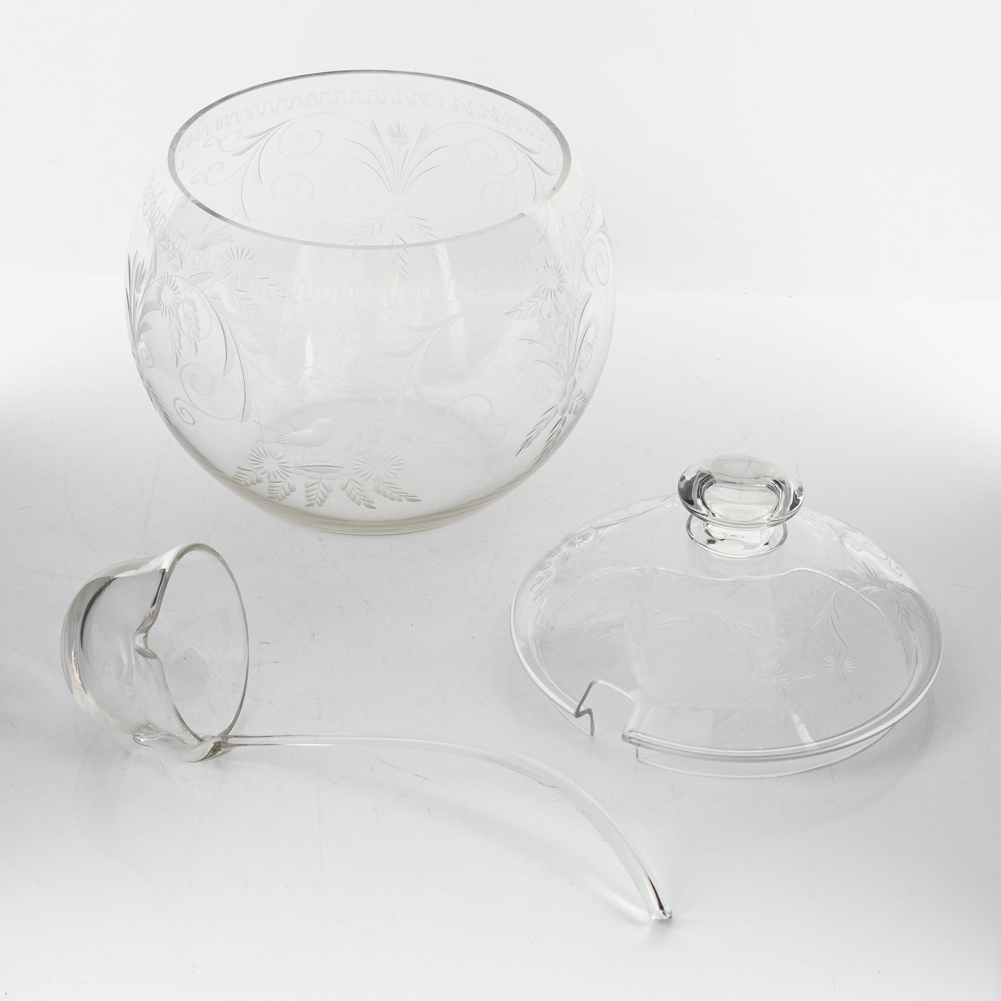 A punch bowl and mugs, glass, mid 20th century.
