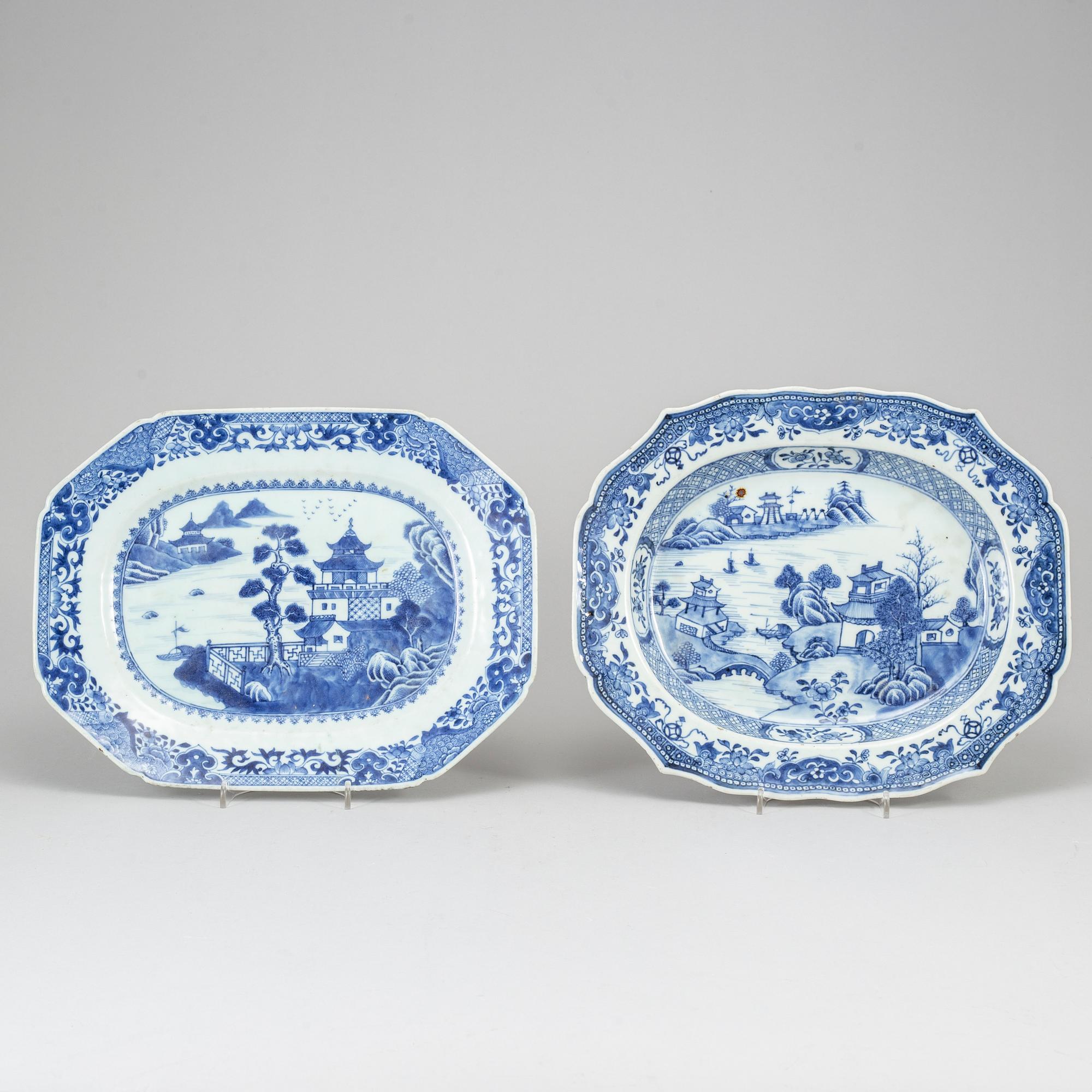 Two blue and white dishes, Qing dynasty, Qianlong (1736-95).