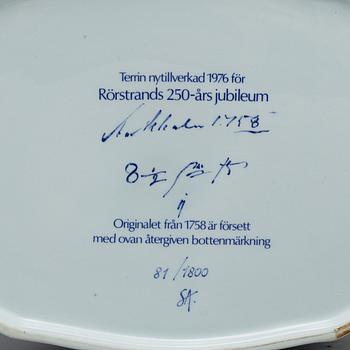 A Rörstrand tureen and dish, Jubilee, numbered 81/1800.