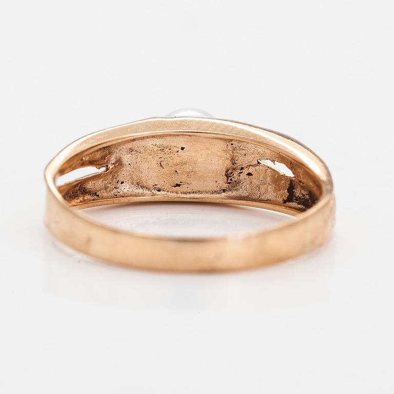 Björn Weckström,  ring, "Lapplands vår", 14K guld och odlad pärla, Lapponia 1975.