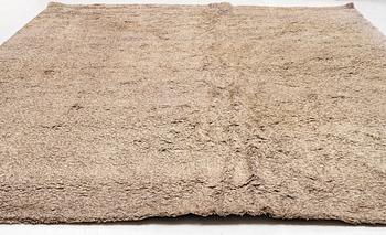 Matta tuftad, Limited Edition, ca 430 x 348 cm.