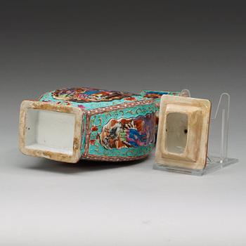 A famille rose vase with cover, Qing dynasty, Qianlong (1736-95).
