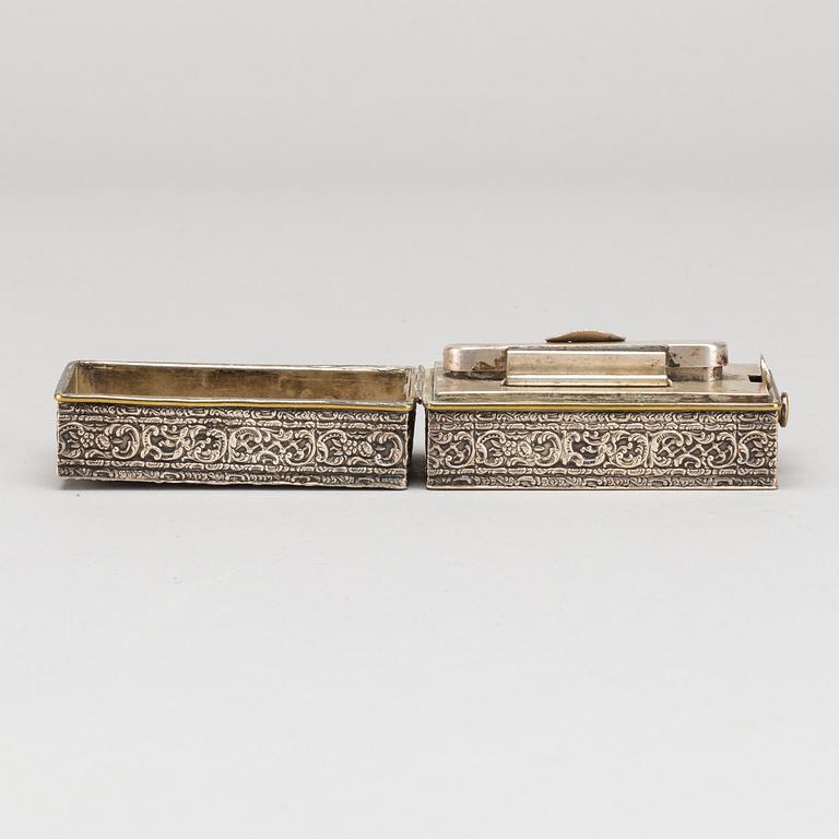 LEVI & SALAMAN etui för uppvärmning av locktång, silver, Birmingham 1901.