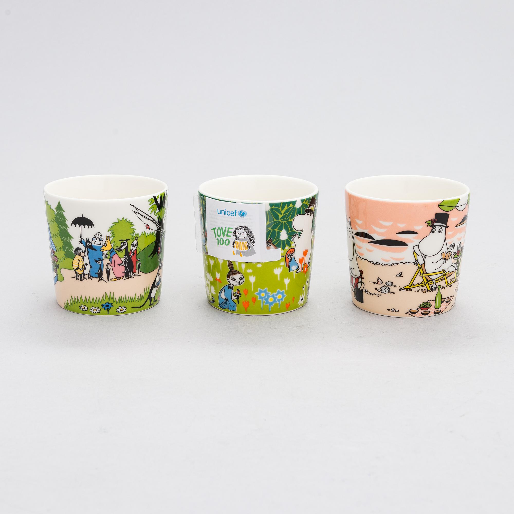 Muumimukeja, 12 kpl, ja kannu, posliinia, Moomin Characters, Arabia.