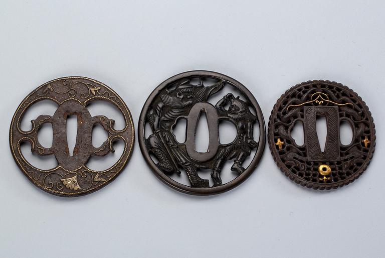 TSUBA, 3 stycken, Japan, brons.
