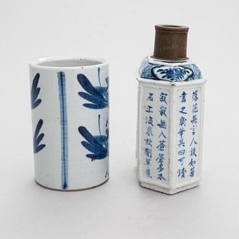 Vase, porcelain. Japan, 1900s. Tea caddy, porcelain, China, around 1900.