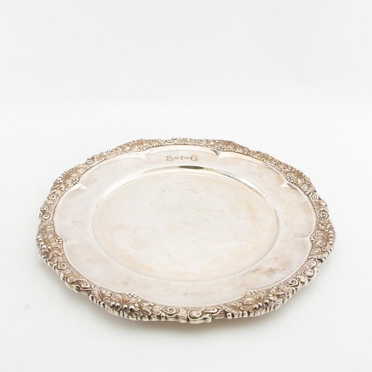 Trays/Serving dishes 3 pcs of nickel silver, first half of the 20th century.