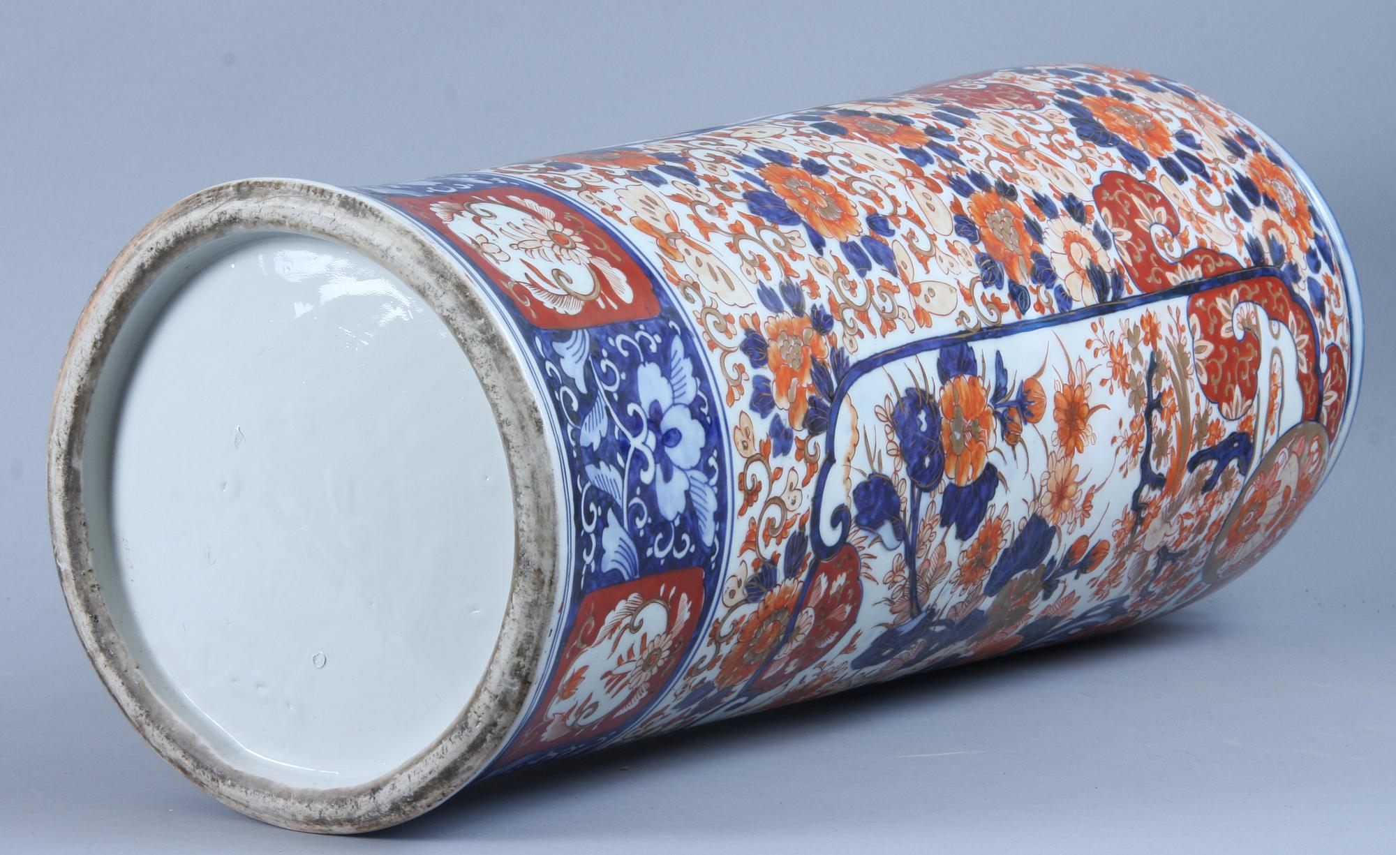 PARAPLYSTÄLL, porslin, Japan, 1900-talets början.