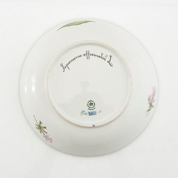 Bowl "Flora Danica" Royal Copenhagen Denmark 1965 porcelain.