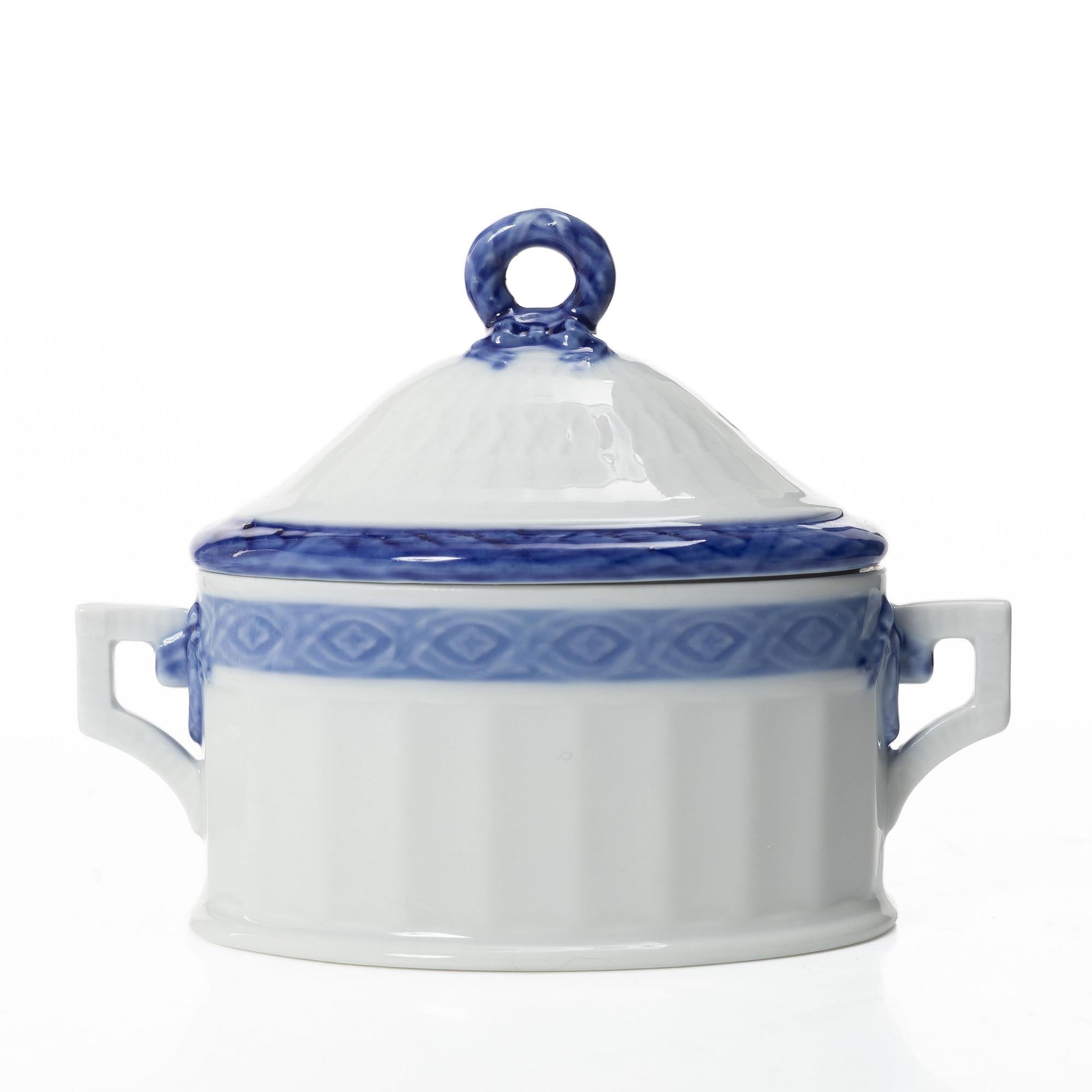 Royal Copenhagen, A 26 peice coffee set "Blue Vifte", Denmark.