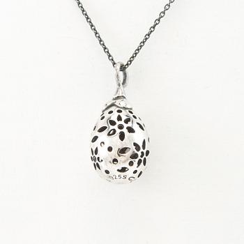 Ole Lynggaard, "Blonde" necklace in silver with oxidised chain, designed by Charlotte Lynggaard.