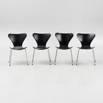 Arne Jacobsen, stolar, 4 st, "Sjuan", Fritz Hansen, Danmark.