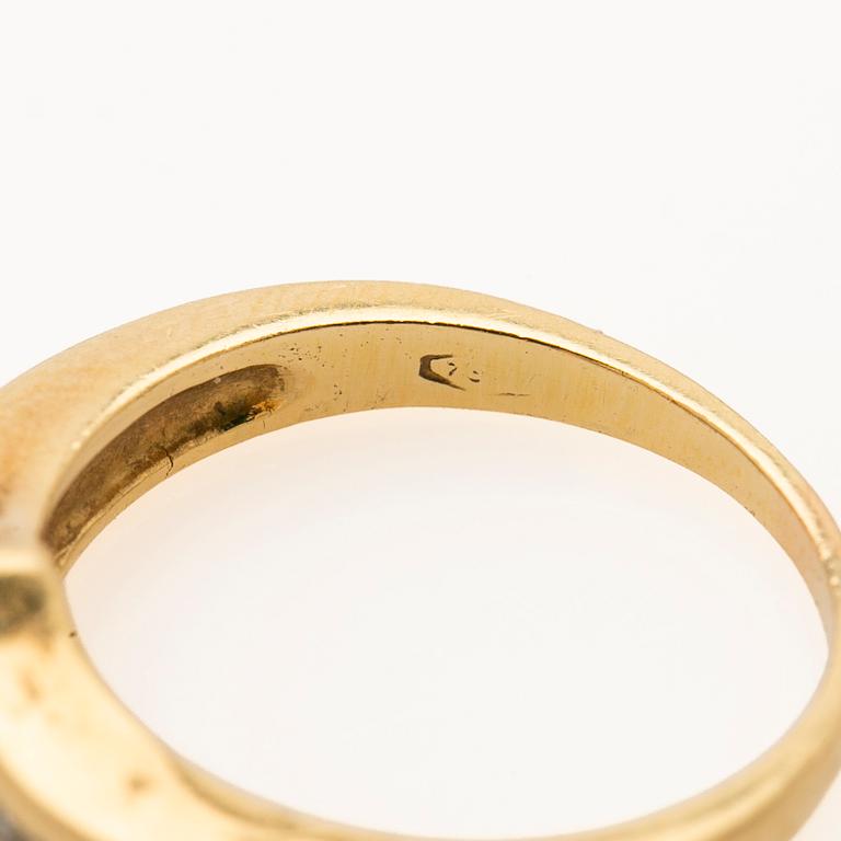Ring, 14K gold with diamonds, Willy Wiemann.