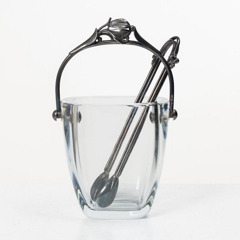 Ice bucket, glass, Strömbersghyttan, with mount and tongs in Danish silver, circa mid-20th century.