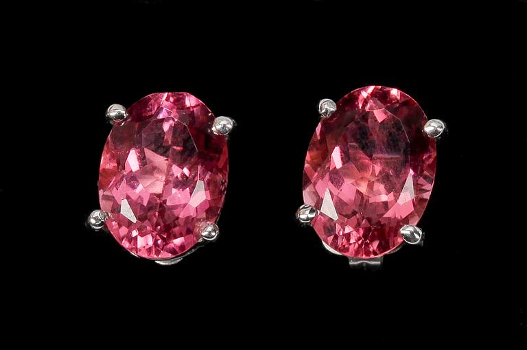 ÖRHÄNGEN, 18k vitguld med rosa turmalin.