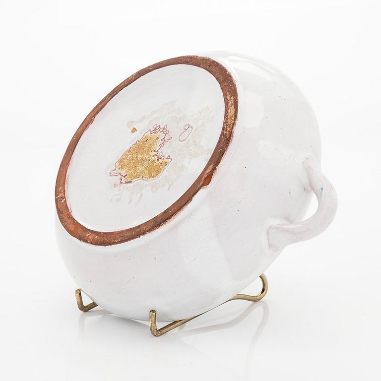 Marita Lybeck, A ceramic bowl, signed ML.