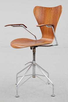 SKRIVBORDSSTOL, "Sjuan", Arne Jacobsen, Fritz Hansen.