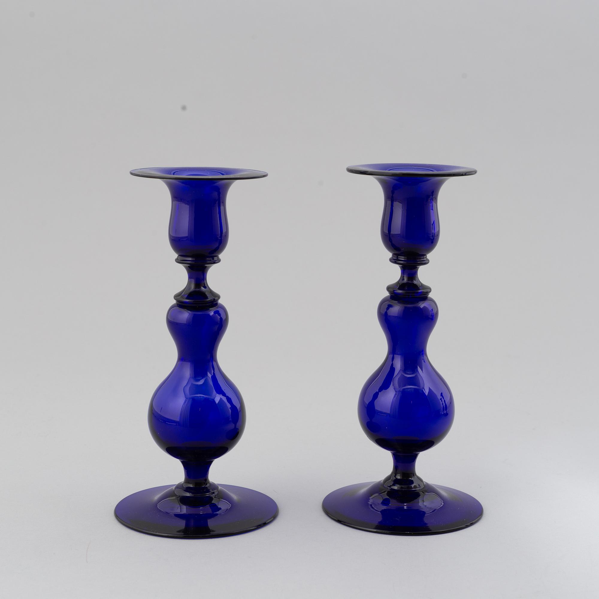 HUGO GEHLIN, a set of 4 glass candlesticks, Gullaskruf.