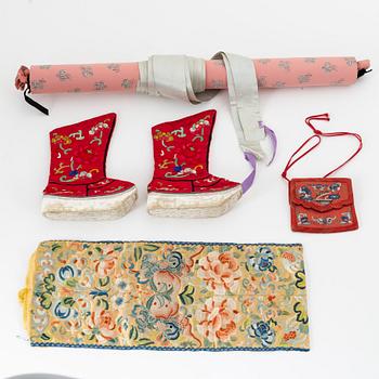 A pair of emboridered silk boots, a purse, a small pillow and 2 emboridered bands, China, late Qing dynasty and 20th.